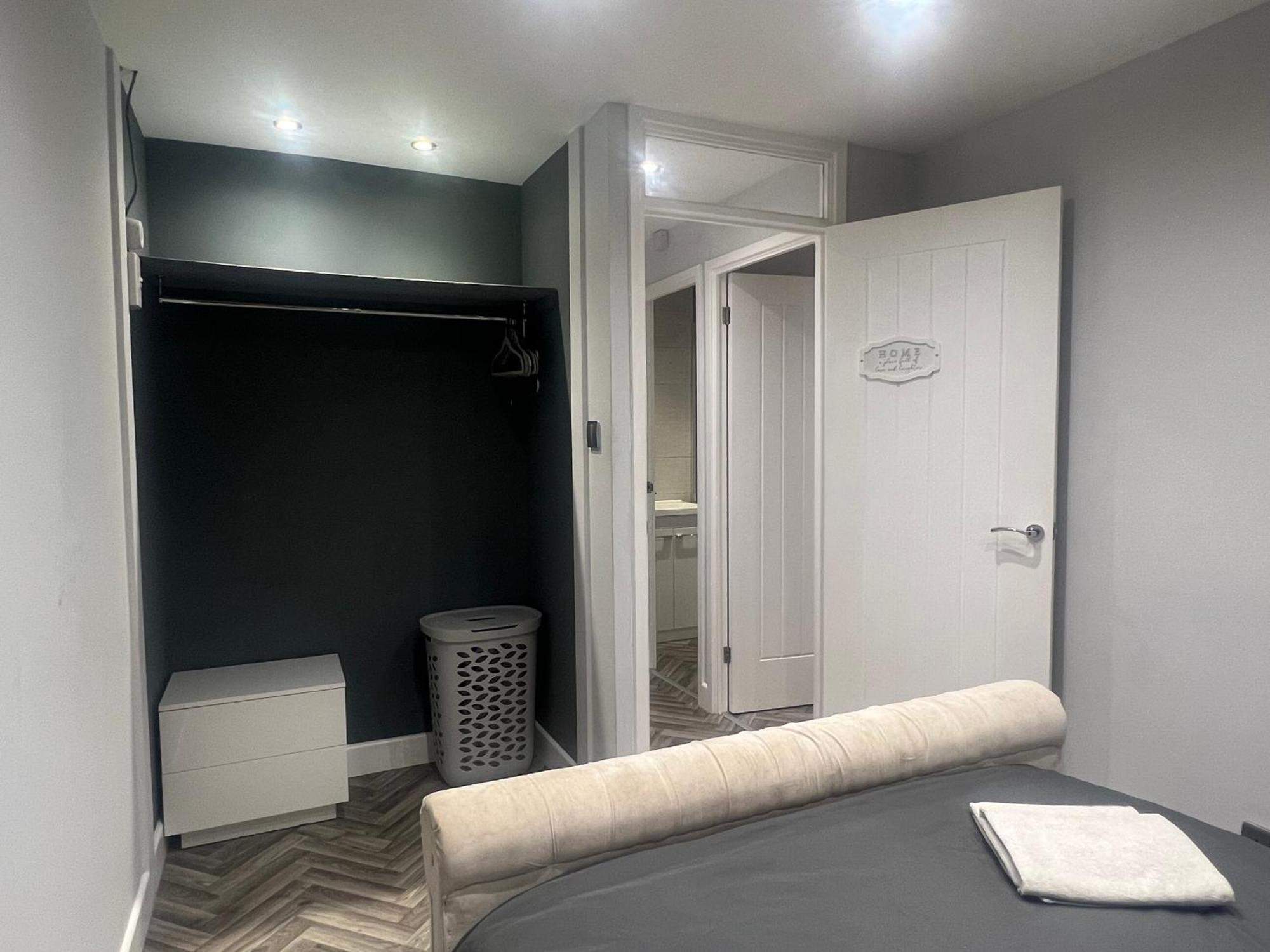 Broadway Retreat With Free Parking Appartement Herne Bay Buitenkant foto