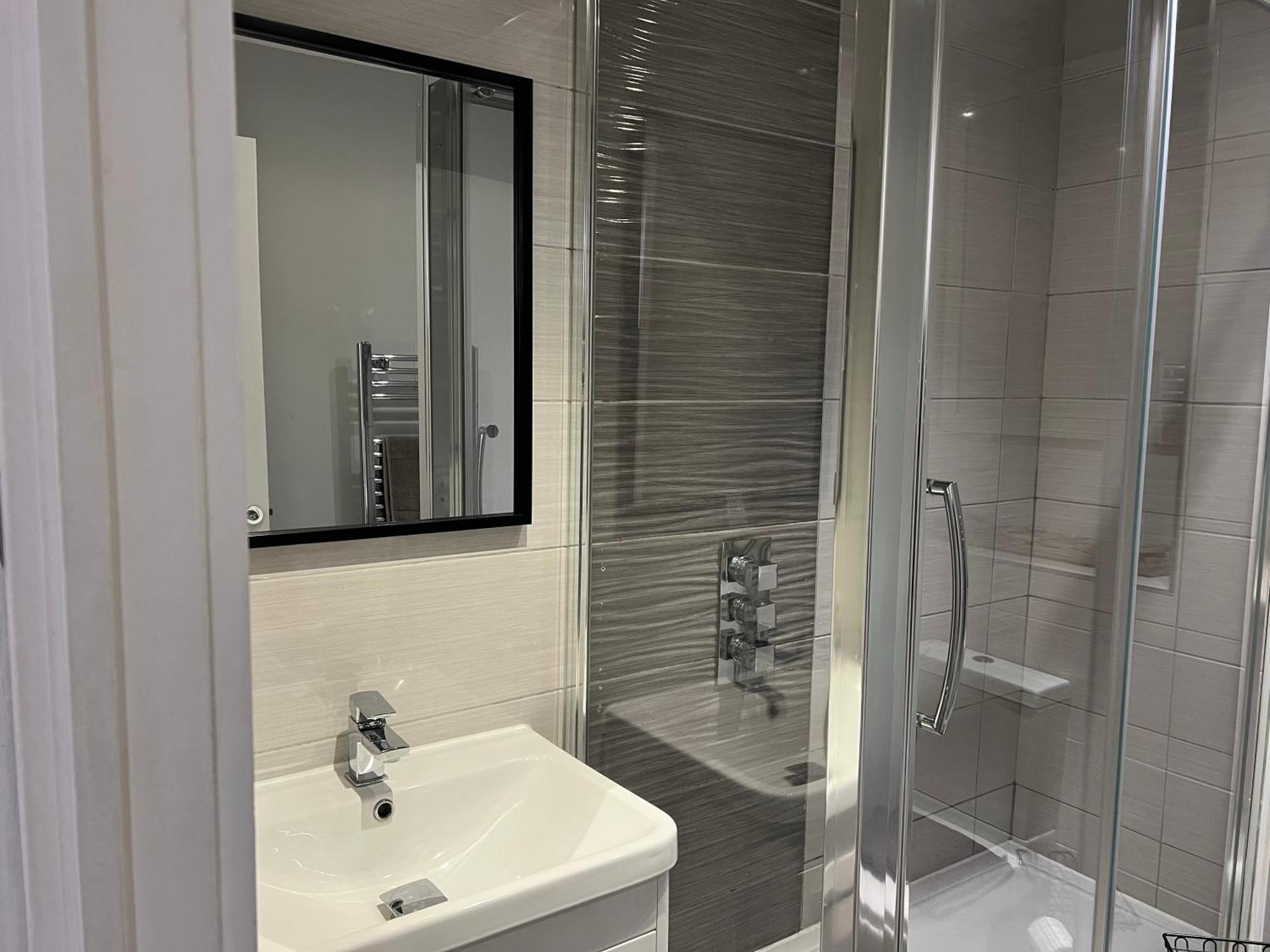 Broadway Retreat With Free Parking Appartement Herne Bay Buitenkant foto